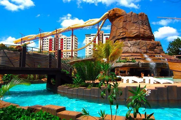 Condominio Diroma Fiori Caldas Novas